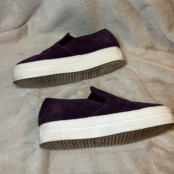 Skechers Women’s casual sneakers - size 8 - Picture 5 of 7